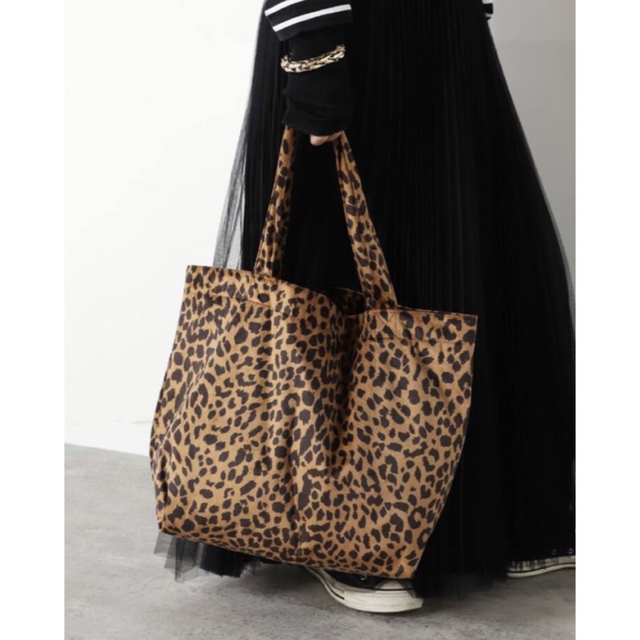 ドゥーズィエム　BAGS IN PROGRESS LEOPARD BAG