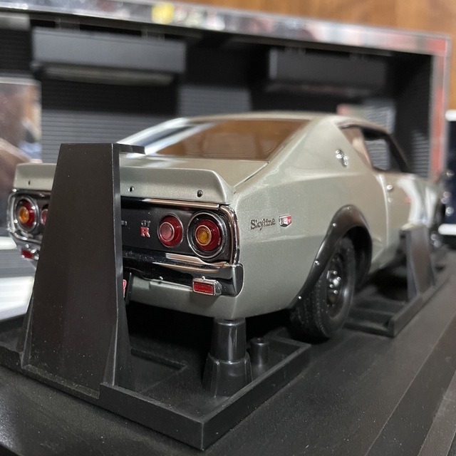 絶版未展示品　京商1/18スカイライン 2000 GT-R ストリートバージョン