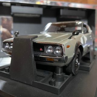 絶版 京商 ニッサン スカイライン 2000 GTR 1/18