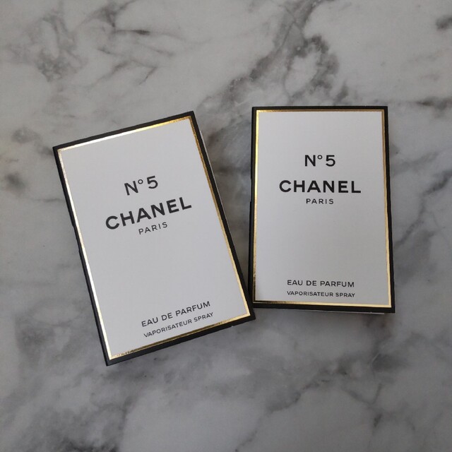 CHANEL(シャネル)のシャネル n°5 オードゥ パルファム （ヴァポリザター）1.5ml ×２個 コスメ/美容の香水(香水(女性用))の商品写真