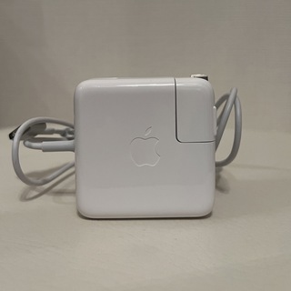 アップル(Apple)の正規品 MacBook Air 充電器 (PC周辺機器)