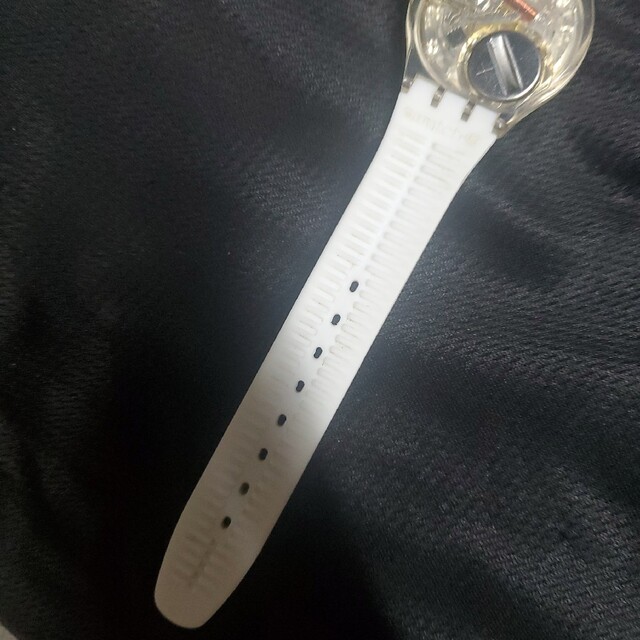 swatch(スウォッチ)のスウォッチ　Swatch　白 レディースのファッション小物(腕時計)の商品写真