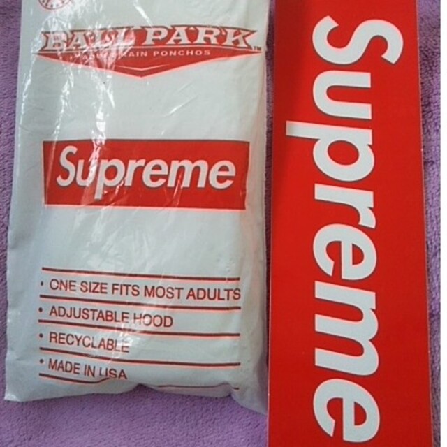 Supreme(シュプリーム)の【Supreme】BALLPARK レインポンチョ メンズのファッション小物(レインコート)の商品写真