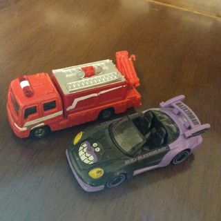 タカラトミー(Takara Tomy)のムーパパ様専用トミカ日野災害対策用救車Ⅲ型&ばいきんまんカー(ミニカー)