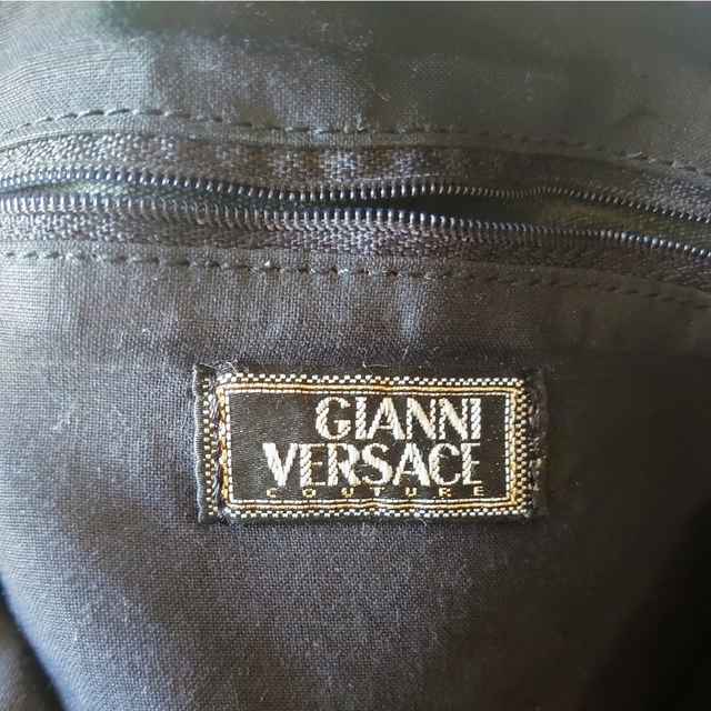 Gianni Versace(ジャンニヴェルサーチ)の☆希少☆　GIANNI  VERSACE   巾着バッグ　ヴィンテージ レディースのバッグ(ハンドバッグ)の商品写真