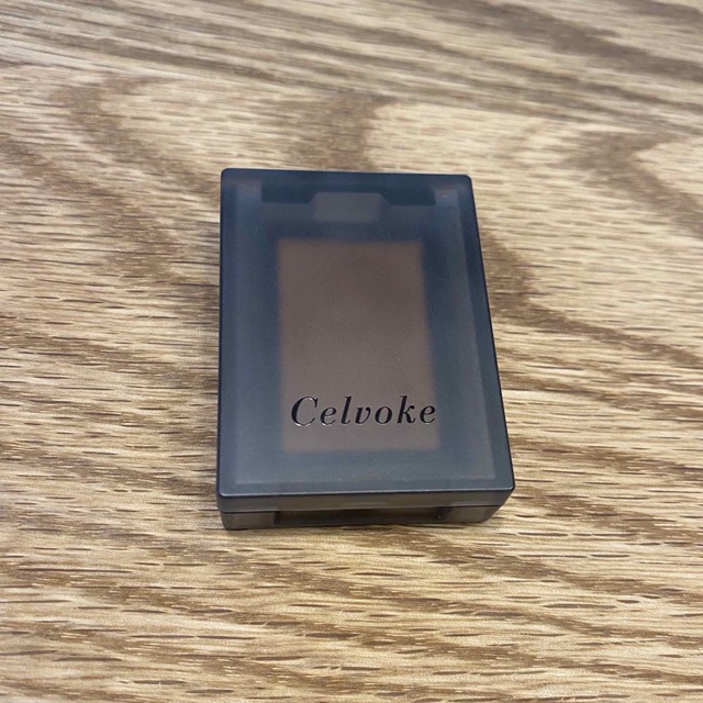 Celvoke(セルヴォーク)のcelvoke セルヴォーク　アイシャドウ　ヴォランタリーアイズ　27  コスメ/美容のベースメイク/化粧品(アイシャドウ)の商品写真