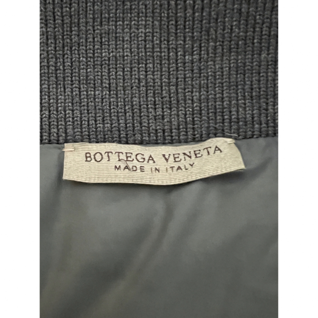 Bottega Veneta(ボッテガヴェネタ)のボッテガヴェネタ イントレ メンズ ダウンジャケット ブルゾン 50 メンズのジャケット/アウター(ダウンジャケット)の商品写真