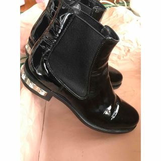 ミュウミュウ ビジュー付きショットブーツ エナメル 36 美品 | labiela.com