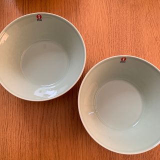 イッタラ(iittala)の専用　　イッタラ　ティーマ　セラドングリーン　ボウル(食器)