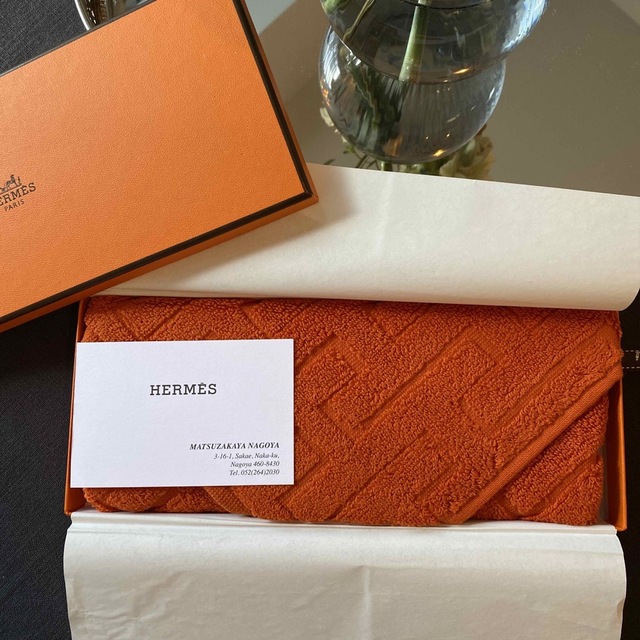 Hermes(エルメス)のHERMES🍊ハンドタオル🧡新品未使用、エルメス レディースのファッション小物(ハンカチ)の商品写真