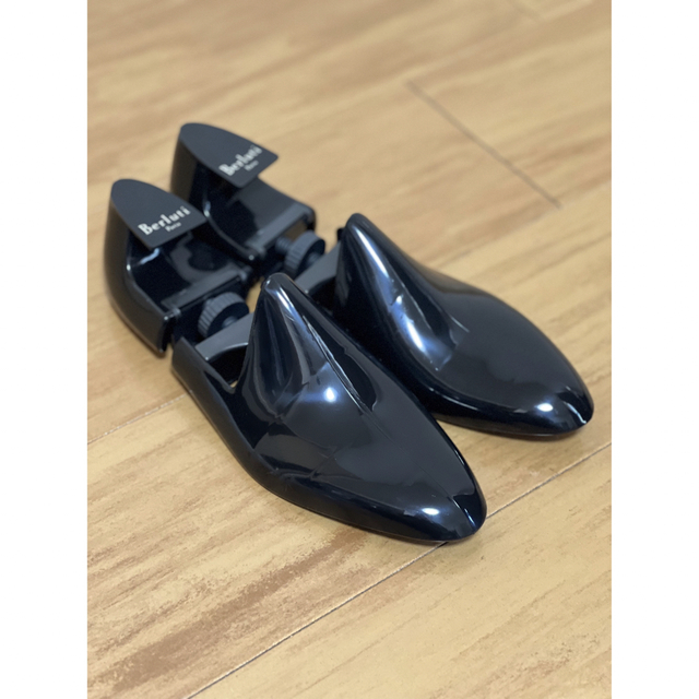 Berluti(ベルルッティ)のベルルッティ 美品 プラスチック シューツリー サイズ 39-40  メンズの靴/シューズ(その他)の商品写真