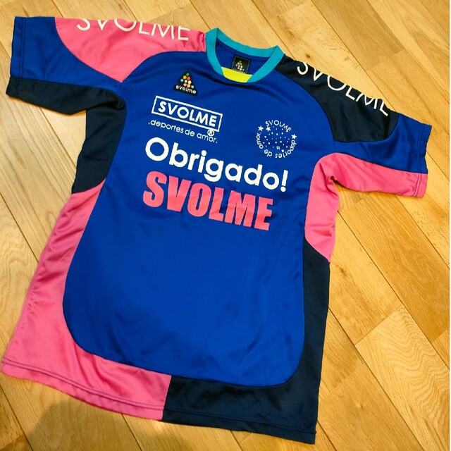 Svolme(スボルメ)のスボルメ、プラシャツ、半袖 スポーツ/アウトドアのサッカー/フットサル(ウェア)の商品写真