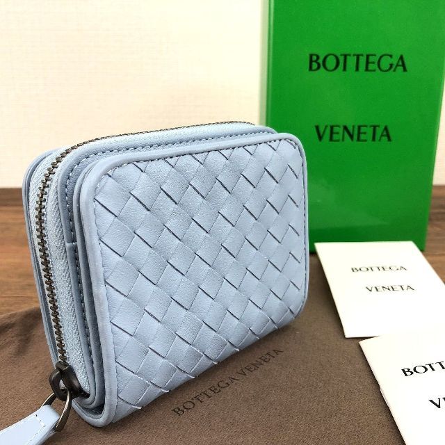 未使用品 BOTTEGAVENETA コンパクトウォレット 122ライトブルー素材