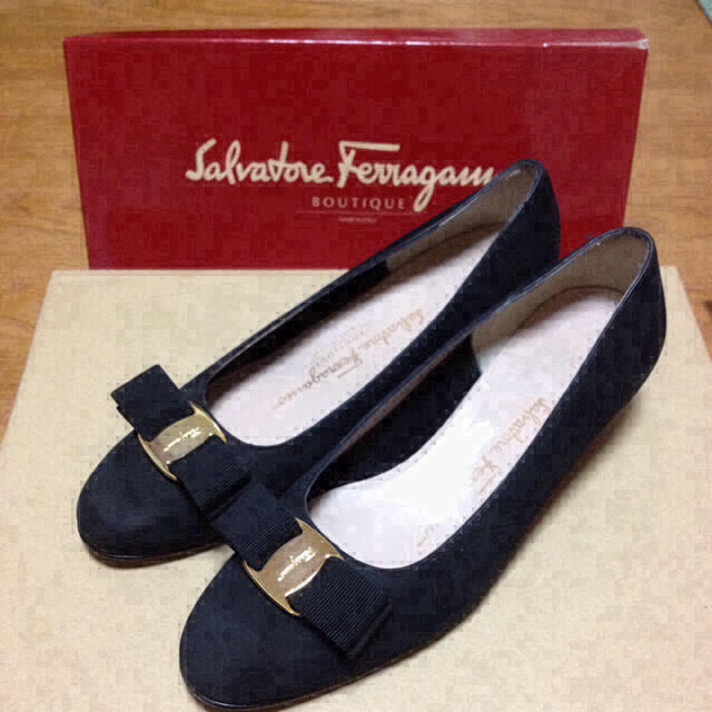 Ferragamo(フェラガモ)のm♡さま お取り置き✨ レディースの靴/シューズ(ハイヒール/パンプス)の商品写真