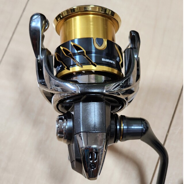 シマノ(SHIMANO) スピニングリール 20 ツインパワー C3000MHG