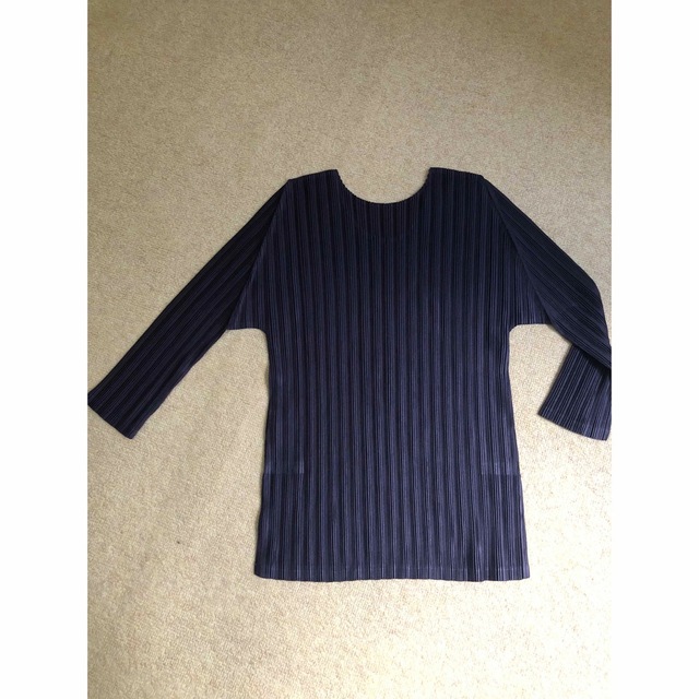 PLEATS PLEASE ISSEY MIYAKE(プリーツプリーズイッセイミヤケ)のプリーツプリーズ　カットソー　size3 レディースのトップス(カットソー(長袖/七分))の商品写真