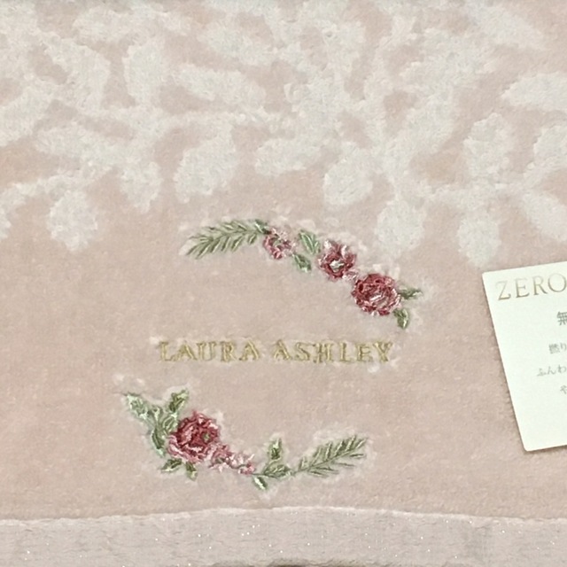 LAURA ASHLEY(ローラアシュレイ)の新品☆ローラアシュレイ フェイスタオル 2枚☆リトルバインズ グレイスリン☆C インテリア/住まい/日用品の日用品/生活雑貨/旅行(タオル/バス用品)の商品写真