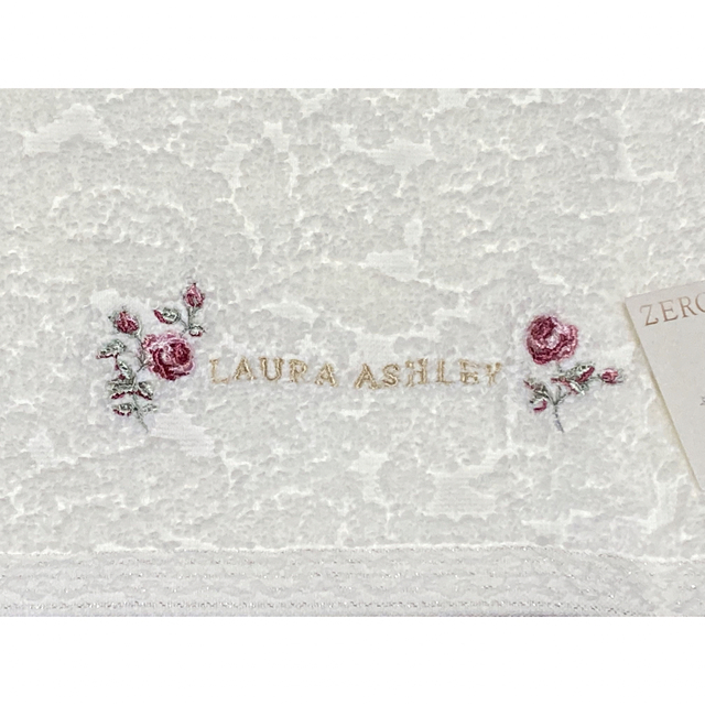 LAURA ASHLEY(ローラアシュレイ)の新品☆ローラアシュレイ フェイスタオル 2枚☆リトルバインズ グレイスリン☆C インテリア/住まい/日用品の日用品/生活雑貨/旅行(タオル/バス用品)の商品写真