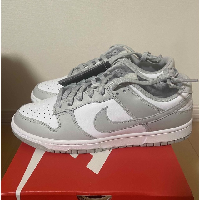 NIKE(ナイキ)のNike Dunk Low "Grey Fog" グレーフォグ メンズの靴/シューズ(スニーカー)の商品写真