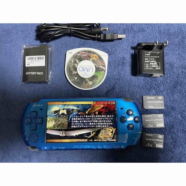 PlayStation Portable(プレイステーションポータブル)のPSP 3000 ☆良品☆　PSP-3000  バイブラントブルー エンタメ/ホビーのゲームソフト/ゲーム機本体(携帯用ゲーム機本体)の商品写真