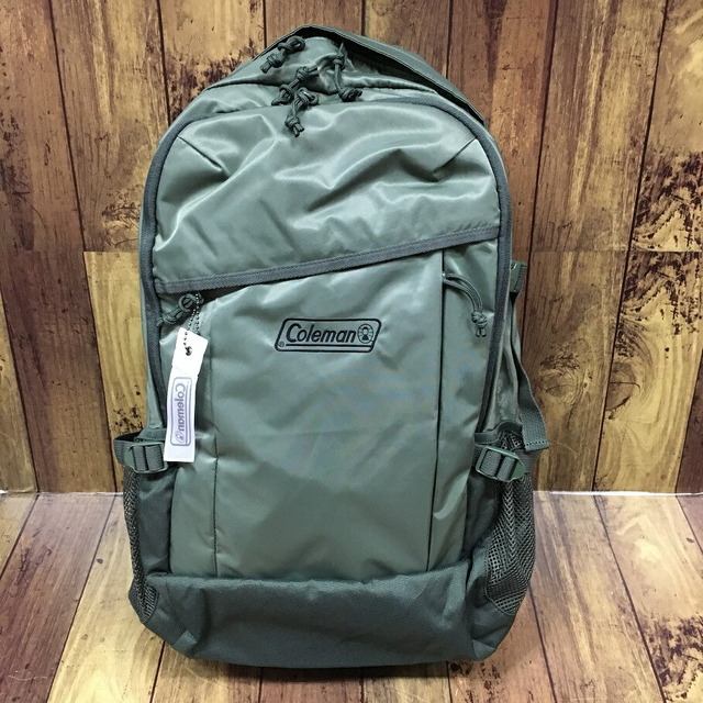 Coleman(コールマン)のColeman Walker33 コールマン ウォーカー33 バックパック リュック フォレストグリーン 2000038975【中古】【004】 メンズのバッグ(バッグパック/リュック)の商品写真