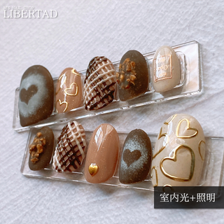 🍫バレンタインネイル（クランチチョコ）🍫＜10本SET＞【現品】 コスメ/美容のネイル(つけ爪/ネイルチップ)の商品写真