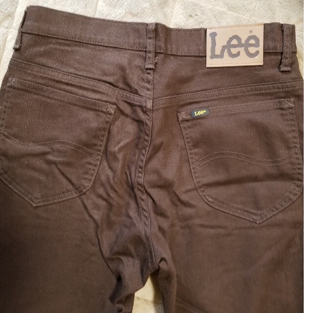 Lee(リー)のLee 4903 パンツW31 暗めの焦げ茶色系 メンズのパンツ(デニム/ジーンズ)の商品写真