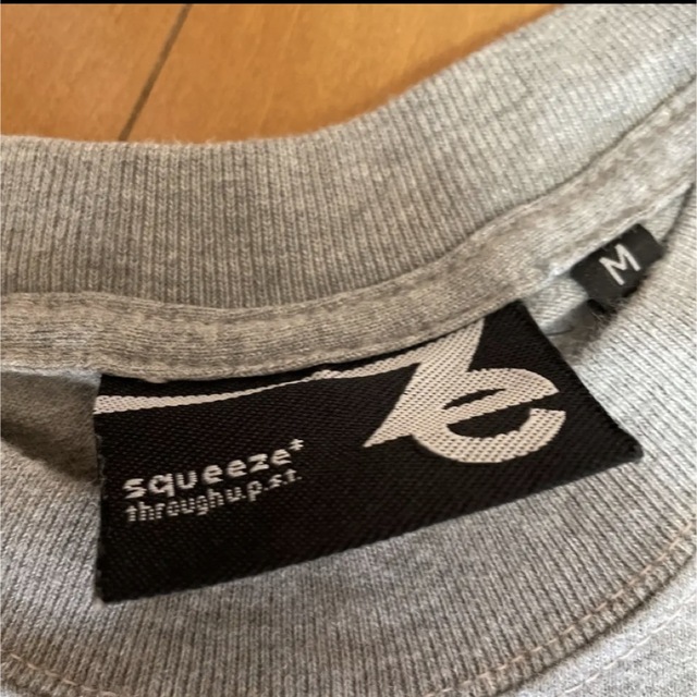 SQUEEZE OUT(スクイーズアウト)の⭐️【極美品】squeezeメンズTシャツ　Mサイズ⭐️ メンズのトップス(Tシャツ/カットソー(半袖/袖なし))の商品写真