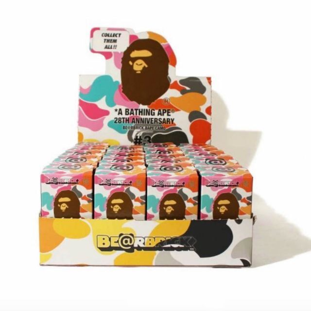 A BATHING APE(アベイシングエイプ)の28TH ANNIVERSARY BE@RBRICK BAPE CAMO #3 エンタメ/ホビーのフィギュア(その他)の商品写真