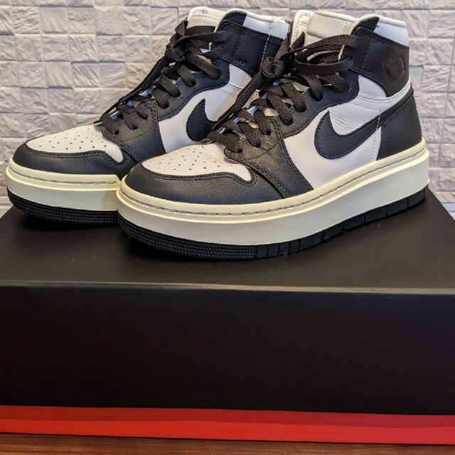 Jordan Brand（NIKE）(ジョーダン)のNIKE　AIRJORDAN 1 HIGHT "ELEVATE"　25.5㌢ レディースの靴/シューズ(スニーカー)の商品写真