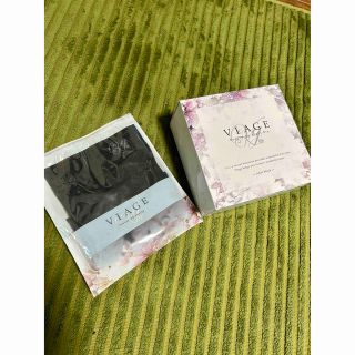 ヴィアージュ(VIAGE)の【新品】VIAGE ヴィアージュ　ナイトブラ＆ショーツセット(ブラ&ショーツセット)