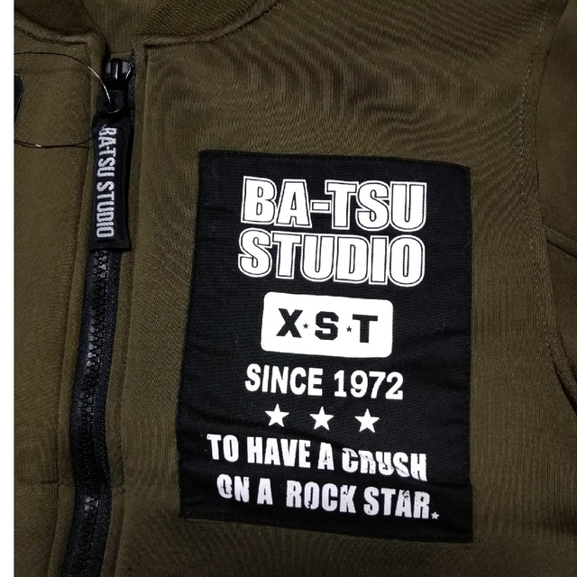 BA-TSU(バツ)のお値下げ　新品 140☆バツスタジオ　上着 キッズ/ベビー/マタニティのキッズ服男の子用(90cm~)(ジャケット/上着)の商品写真