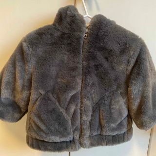 ザラキッズ(ZARA KIDS)のZARA フワフワ　もこもこアウター　黒　水玉(ジャケット/コート)