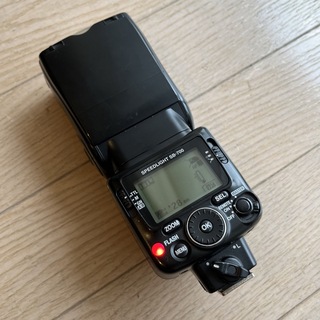 ニコン(Nikon)のNikon スピードライトSB700 ジャンク(ストロボ/照明)