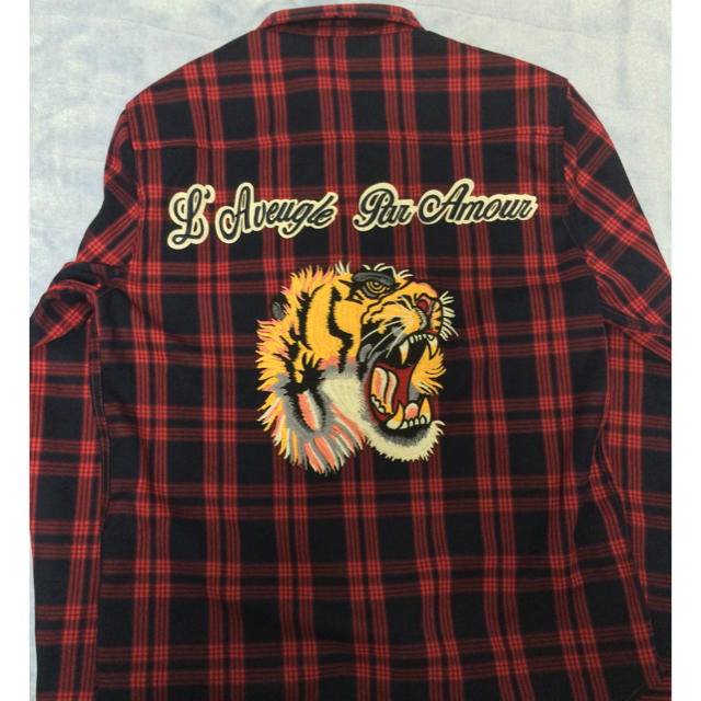 Gucci(グッチ)のGUCCIタイガー柄Yシャツ、ジャケット メンズのジャケット/アウター(Gジャン/デニムジャケット)の商品写真