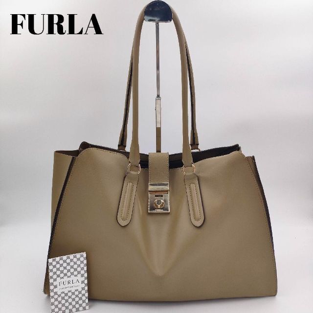 経典
Furla - 【稀少✨】フルラ ミラノ A4可 トートバッグ レザー 肩掛け ロゴ 金具 トートバッグ 経典
Furla - 【稀少✨】フルラ ミラノ A4可 トートバッグ レザー 肩掛け ロゴ 金具 トートバッグ