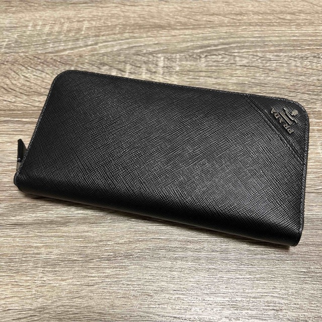 直営店に限定 PRADA - 未使用 プラダ ラウンドファスナー長財布 レザー