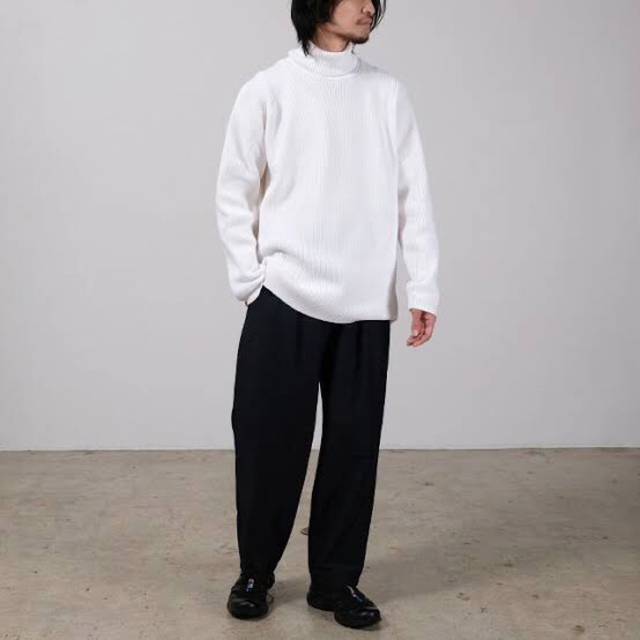 TEATORA(テアトラ)の【新品】テアトラ  CARTRIDGE KNIT TURTLE 7G white メンズのトップス(ニット/セーター)の商品写真