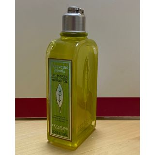 ロクシタン(L'OCCITANE)のバーベナシャワースクラブとなります。(ボディソープ/石鹸)