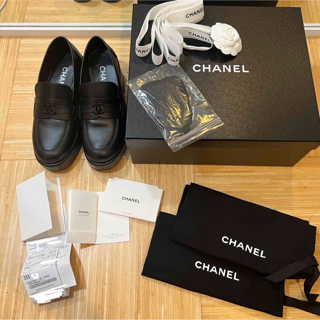 靴/シューズ23.5 お値引き美品　シャネル　ローファー　厚底　CHANEL