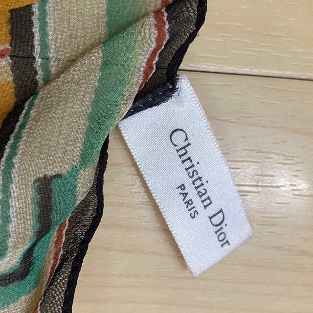 Christian Dior(クリスチャンディオール)のChristian Dior ディオール　　スカーフ　フランス製　オレンジ他 レディースのファッション小物(バンダナ/スカーフ)の商品写真