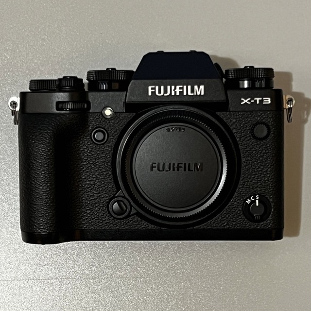 ★美品★FUJIFILM X-T3ボディ ブラックカメラ
