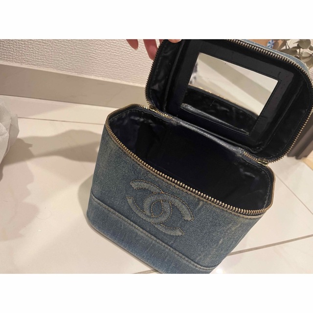 vintage chanel vanity bag 2