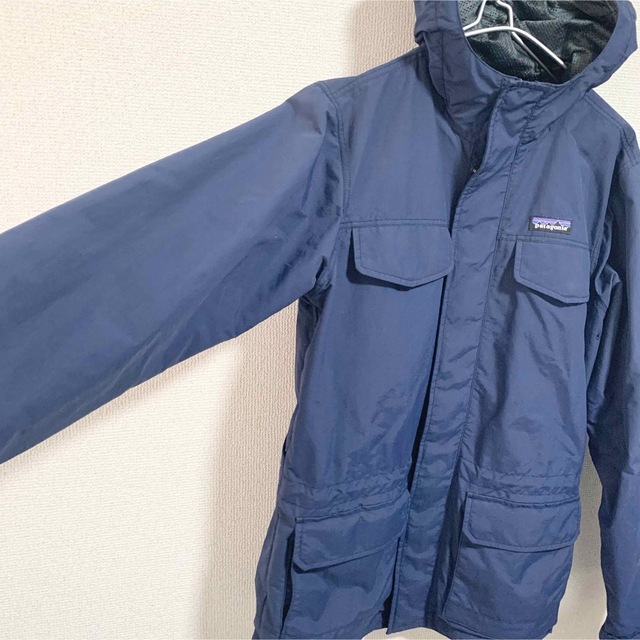 patagonia(パタゴニア)の★美品★パタゴニア バギーズパーカー メンズ 紺 廃盤品 ナイロンジャケット  メンズのジャケット/アウター(マウンテンパーカー)の商品写真