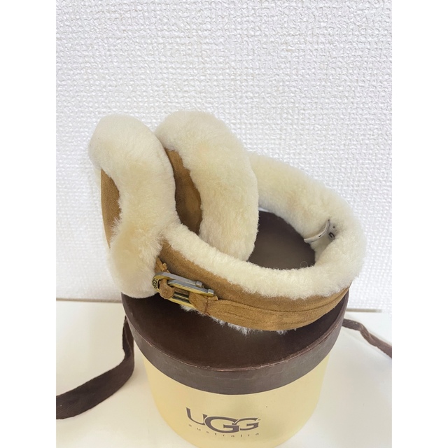 UGG(アグ)のUGG アグ　イヤーマフ　チェスナット　ベージュ レディースのファッション小物(イヤーマフ)の商品写真