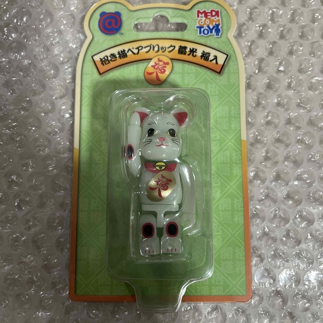 BE@RBRICK 招き猫 福入 蓄光 100％ ベアブリック 【高知インター店 ...