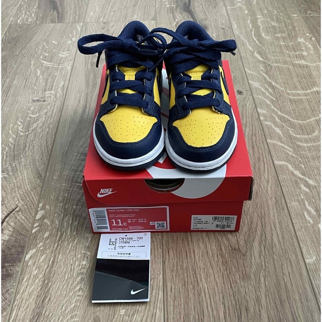 NIKE(ナイキ)のNIKE DUNK LOW PS Michigan 17cm キッズ/ベビー/マタニティのキッズ靴/シューズ(15cm~)(スニーカー)の商品写真