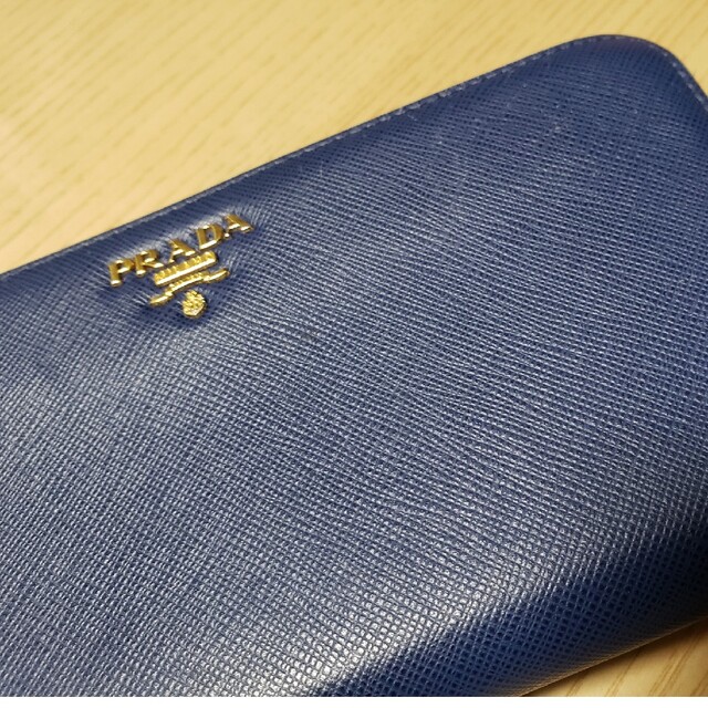 PRADA(プラダ)のPRADA　長財布 レディースのファッション小物(財布)の商品写真