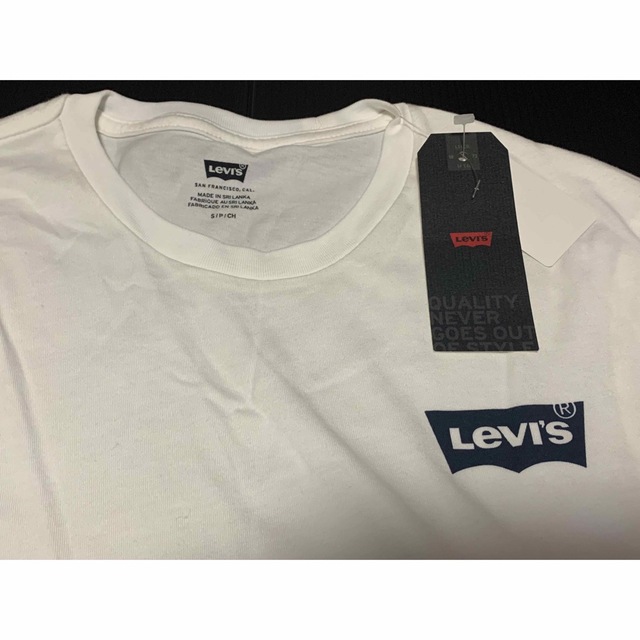 Levi's(リーバイス)のリーバイス　シンプル白Tシャツ メンズのトップス(Tシャツ/カットソー(半袖/袖なし))の商品写真