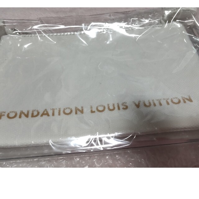 LOUIS VUITTON(ルイヴィトン)のルイヴィトン 美術館 限定 ポーチ 新品 レディースのファッション小物(ポーチ)の商品写真